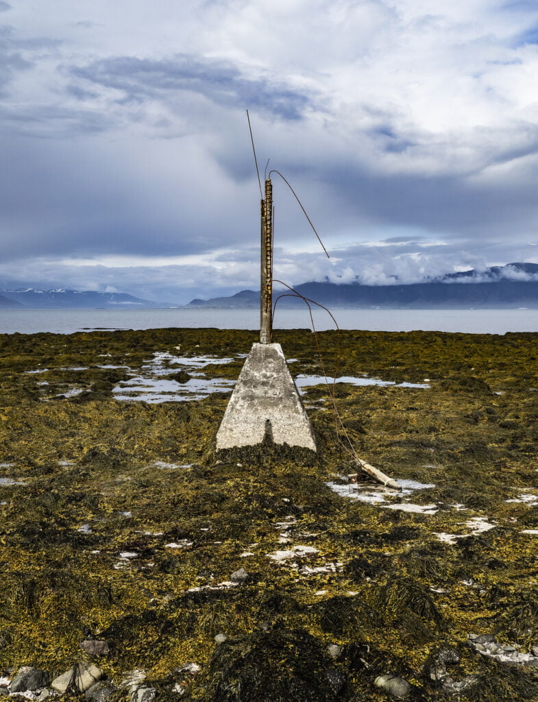 Skúlptúr við ströndina